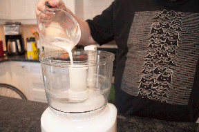g1-pour-milk